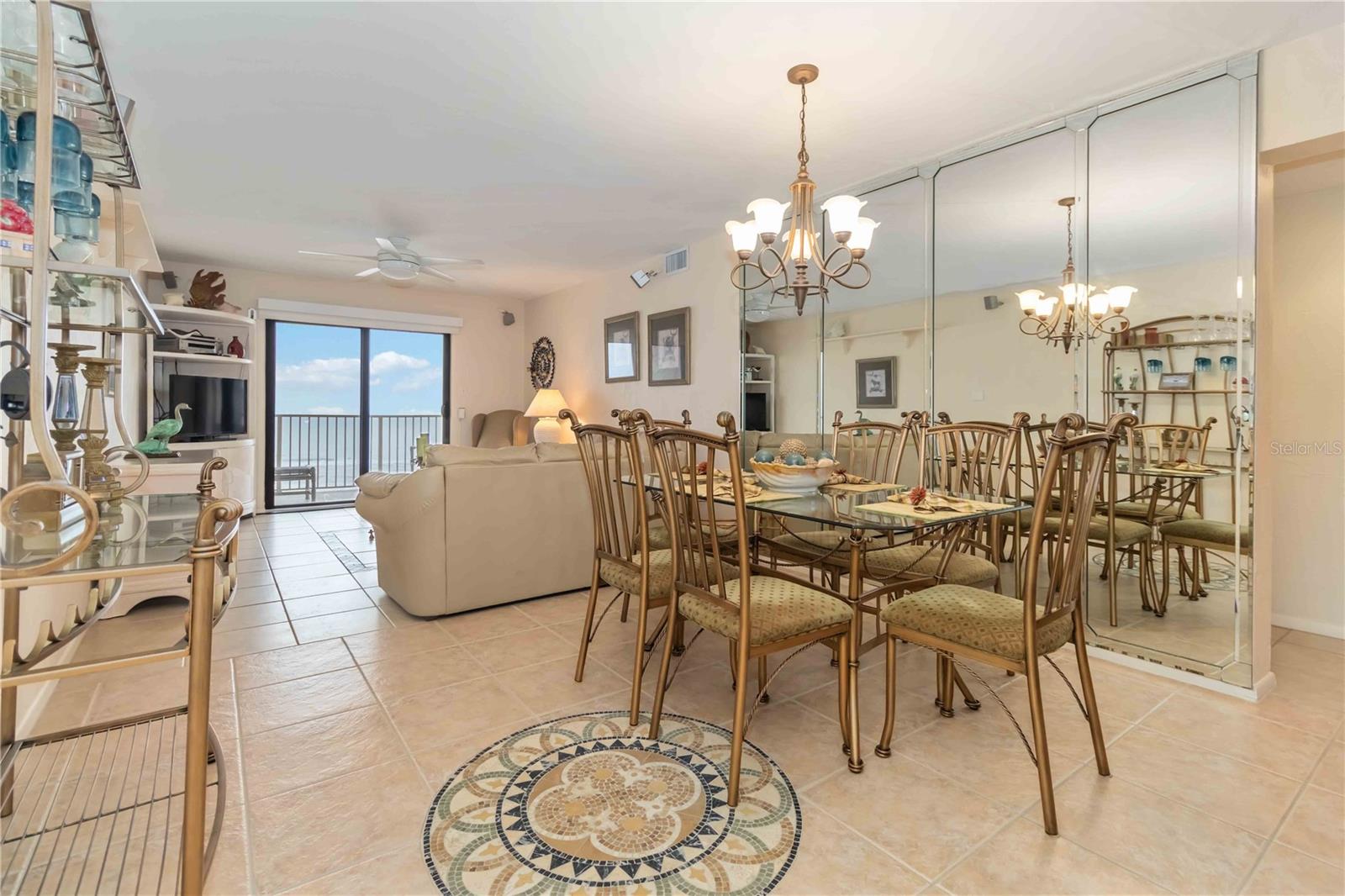 Image 4 of 17 For 4201 Atlantic Avenue 409