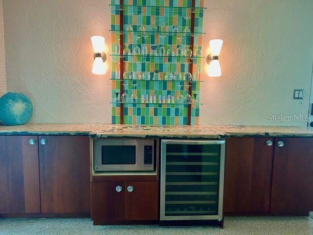 Image 9 of 14 For 911 2nd Avenue