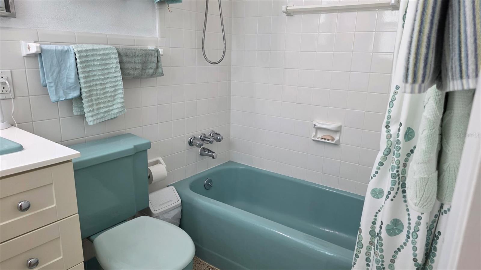 Image 17 of 35 For 707 Jane Avenue