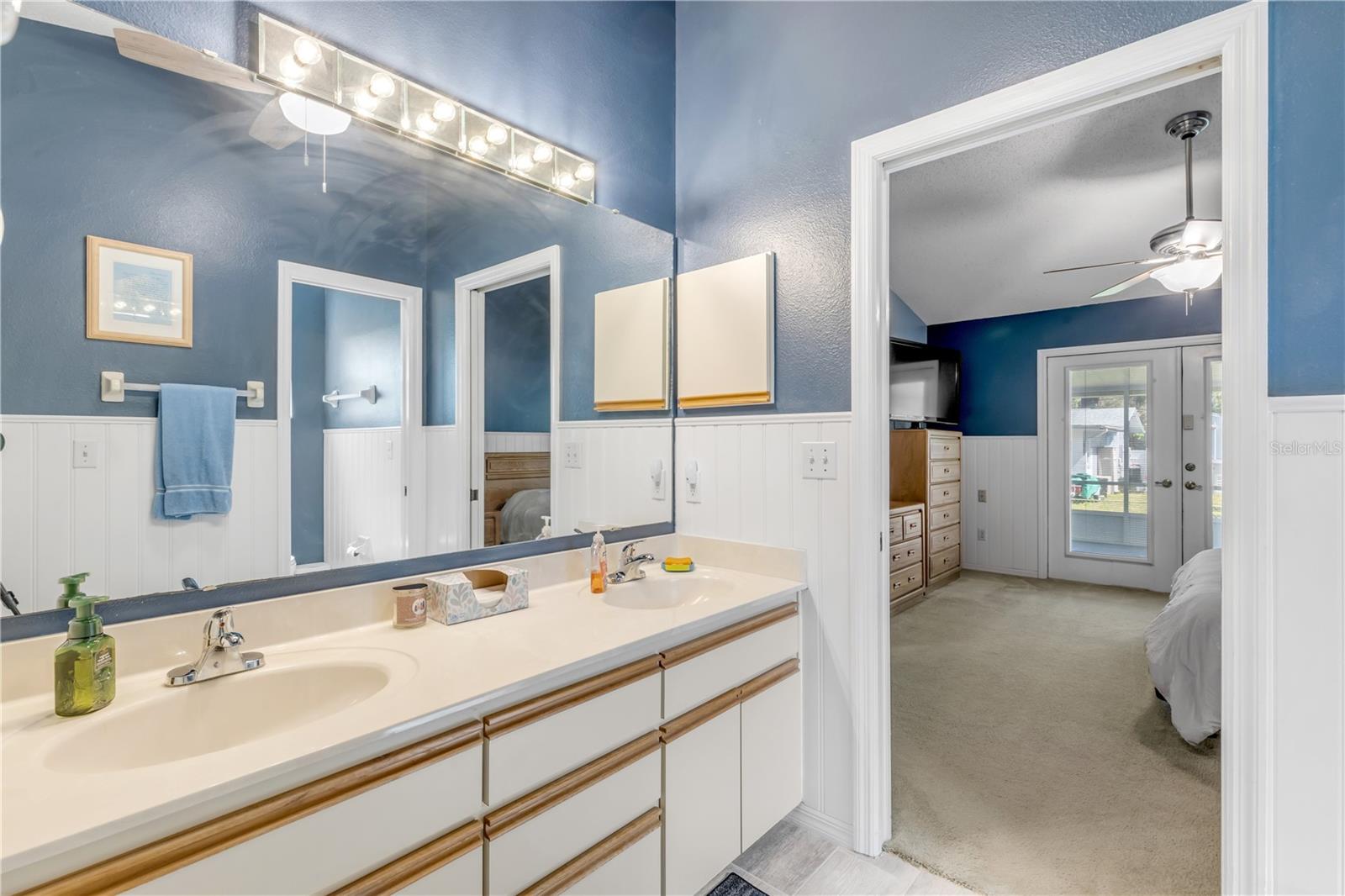 Image 25 of 49 For 451 Palm Drive