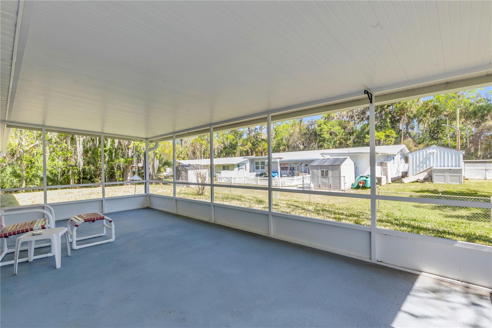 Image 32 of 49 For 451 Palm Drive