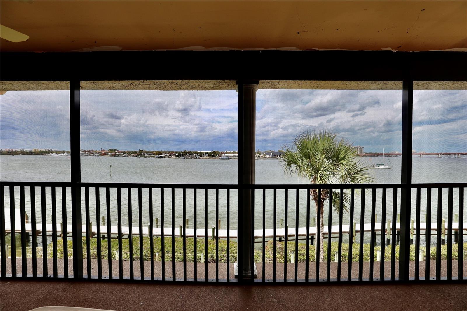 Image 21 of 32 For 442 Bouchelle Drive 305