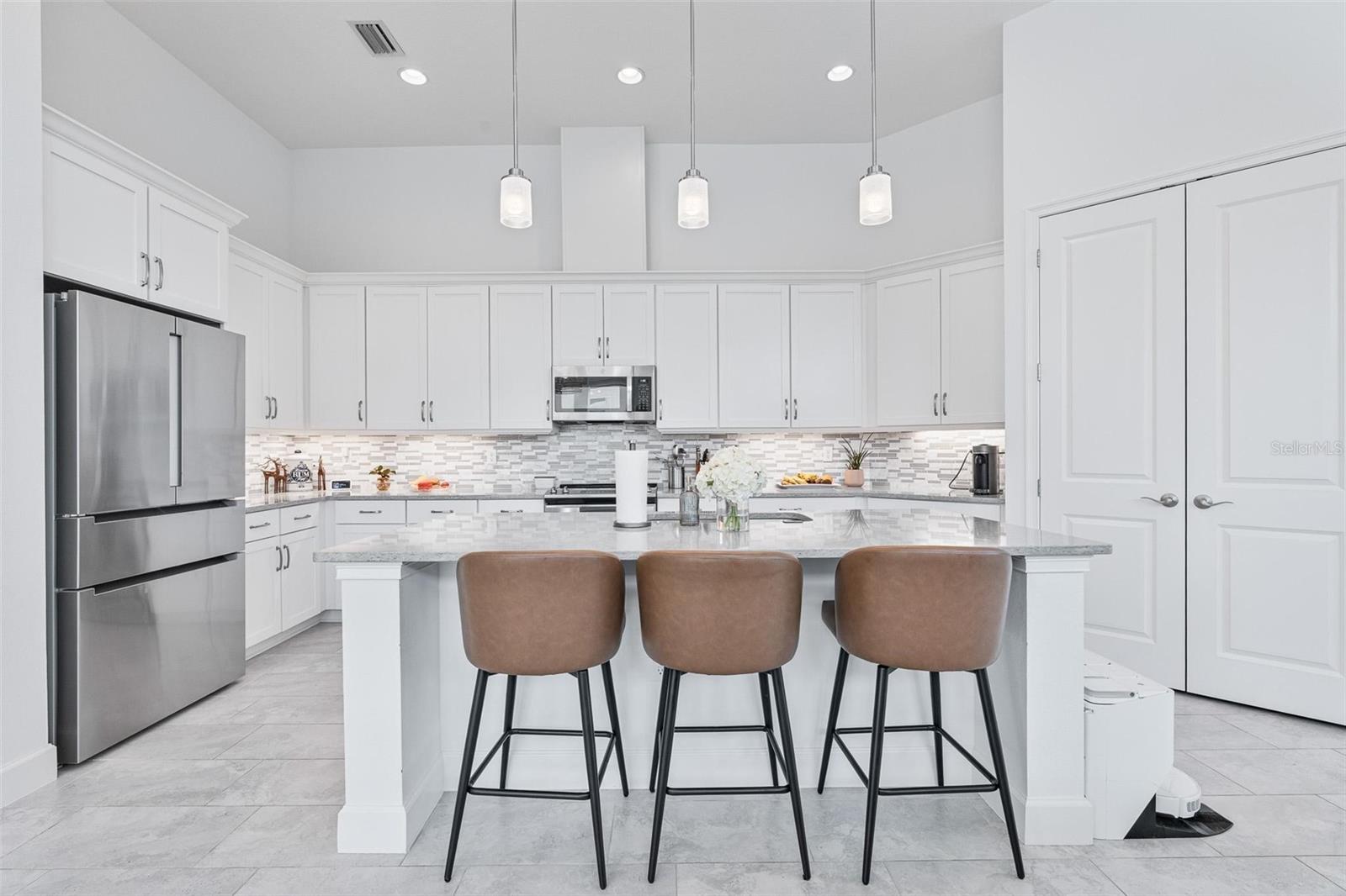 Image 17 of 43 For 6219 Woodhaven Village Drive