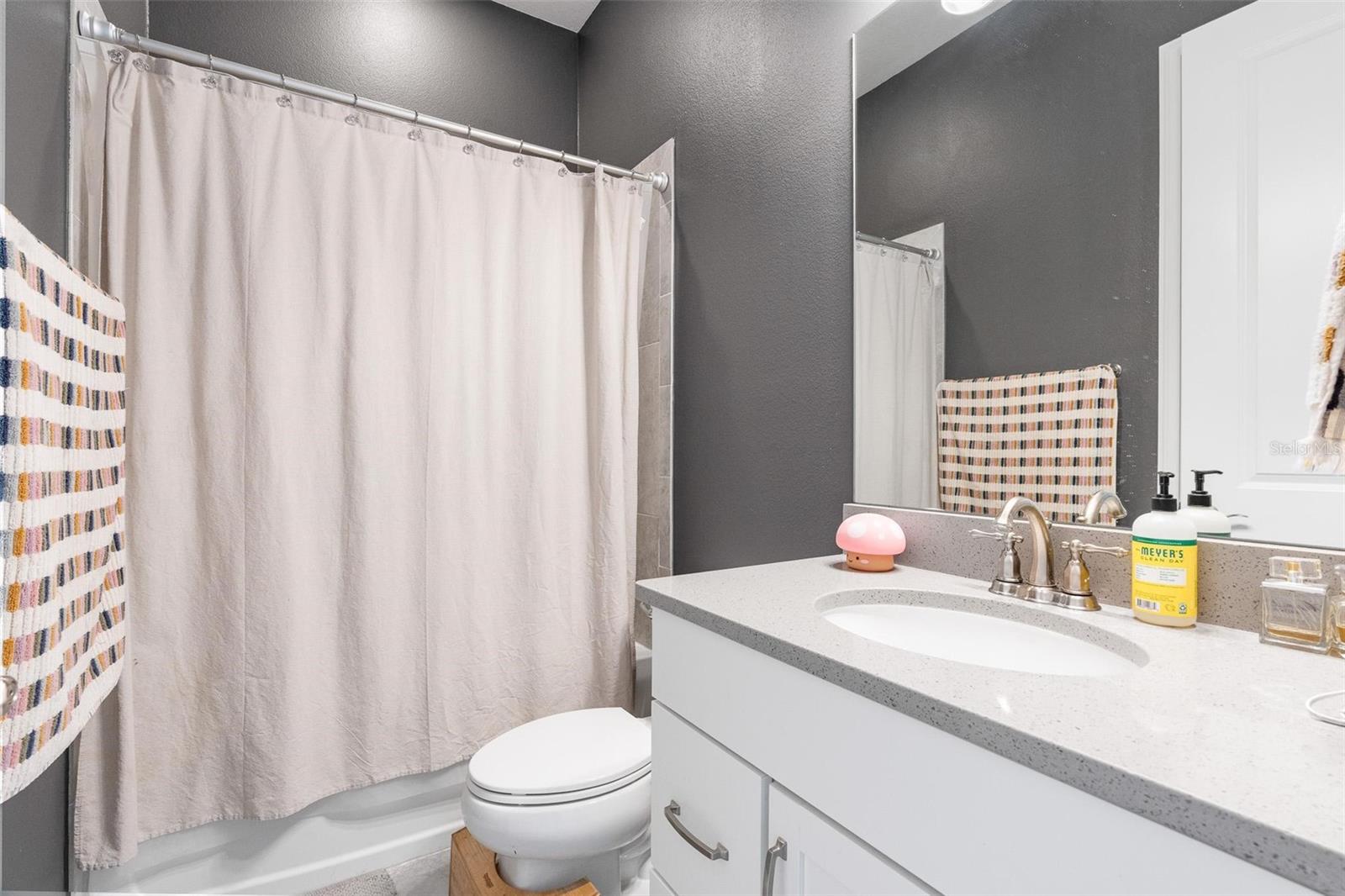 Image 25 of 43 For 6219 Woodhaven Village Drive