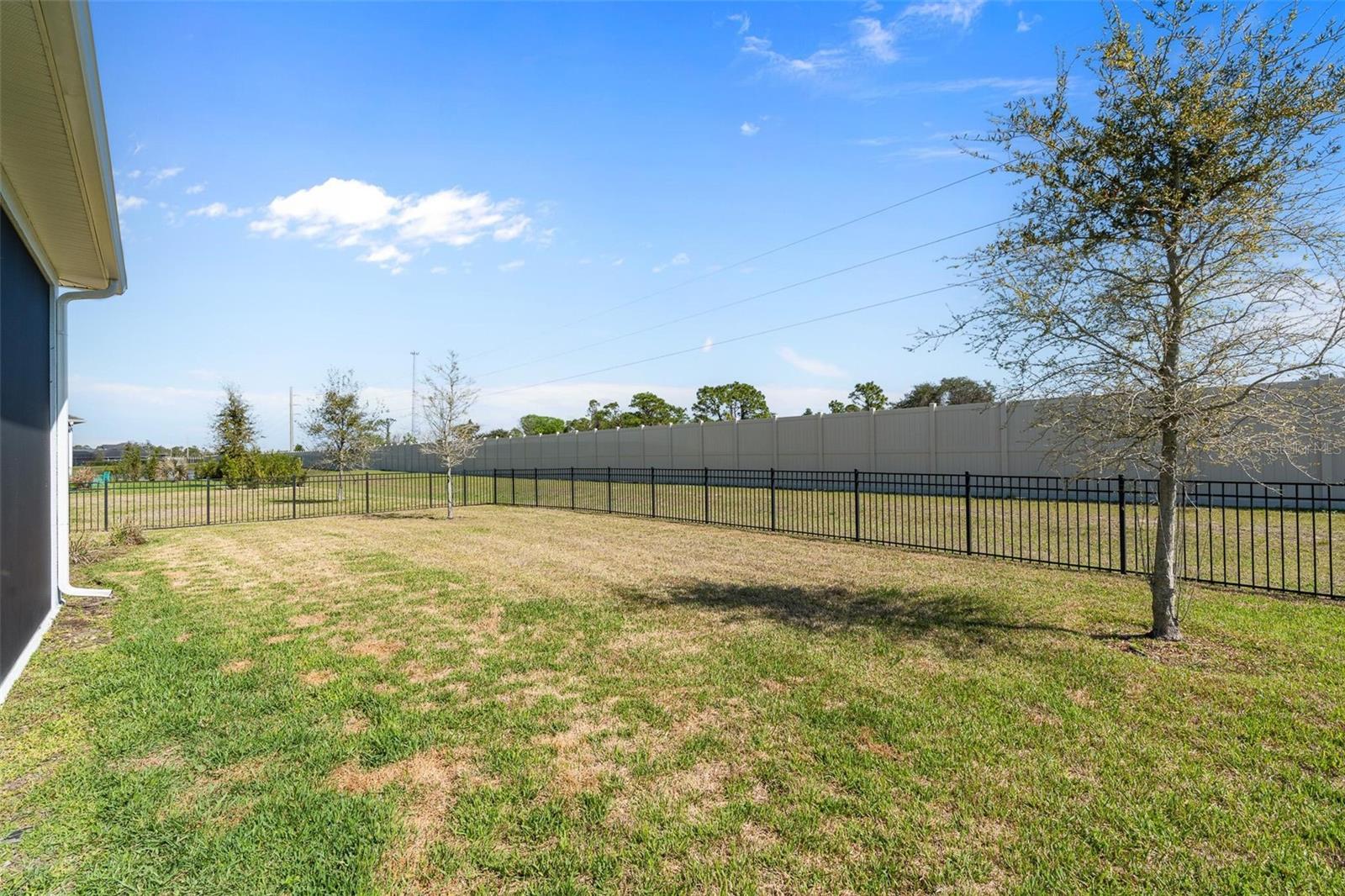 Image 33 of 43 For 6219 Woodhaven Village Drive