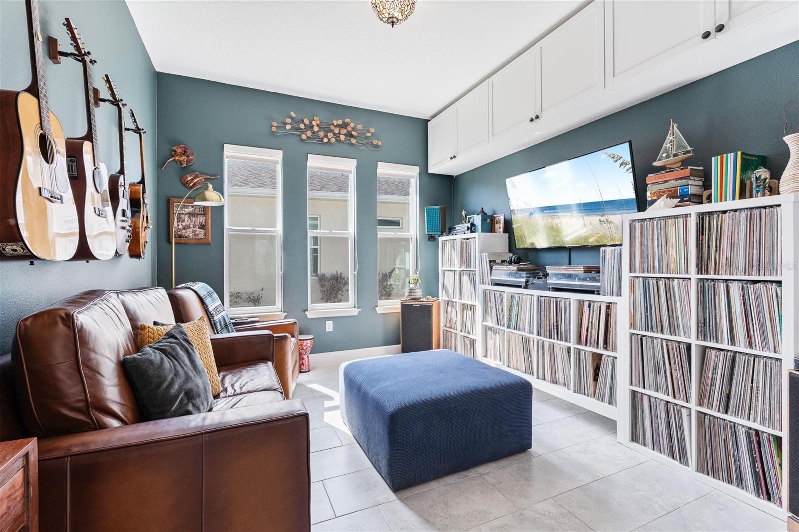 Image 6 of 43 For 6219 Woodhaven Village Drive