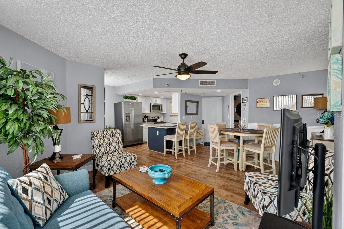 Image 13 of 46 For 3013 Atlantic Avenue 2010