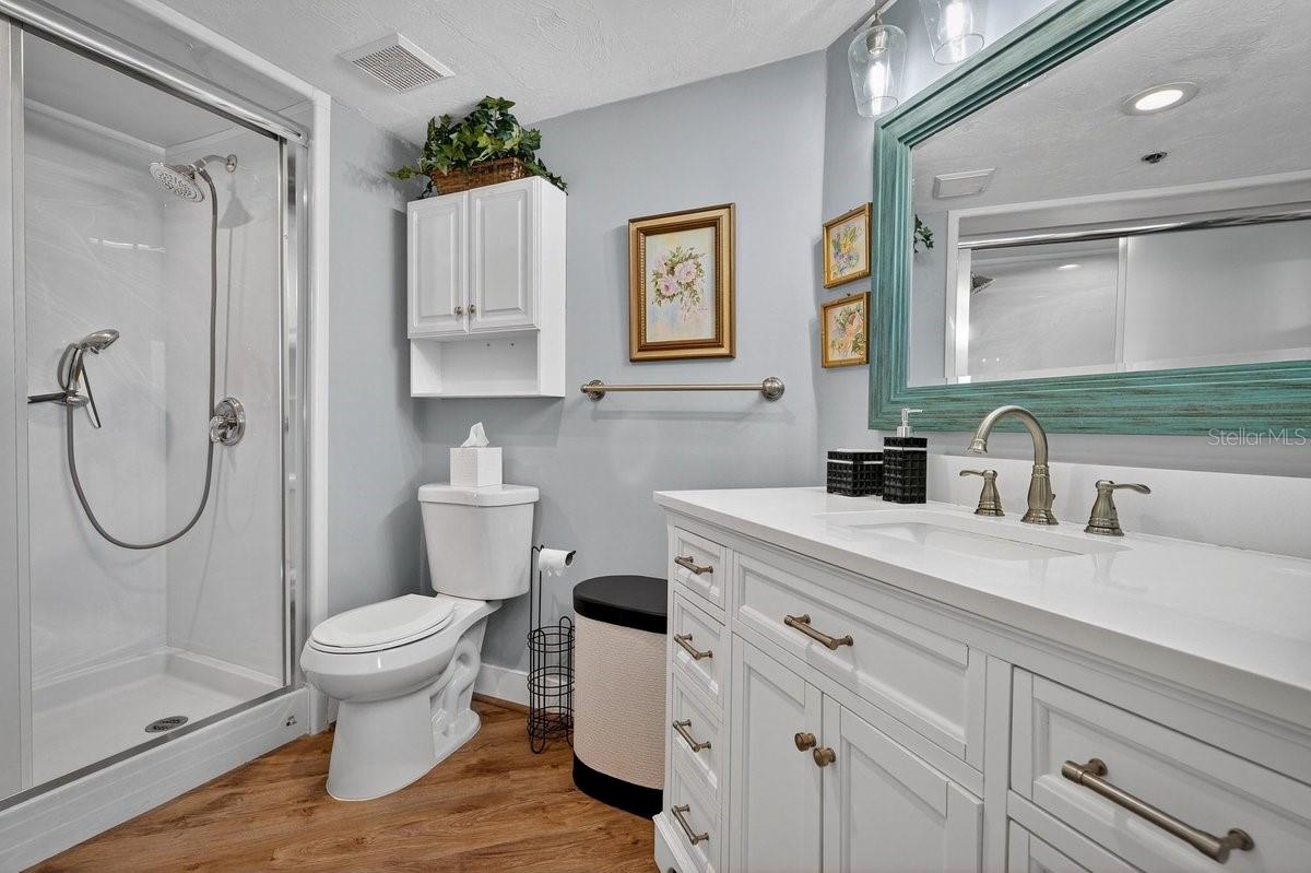 Image 22 of 46 For 3013 Atlantic Avenue 2010