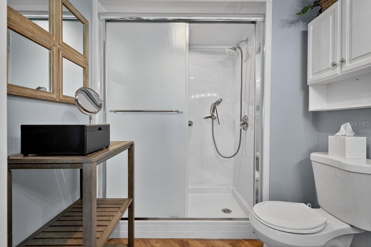 Image 23 of 46 For 3013 Atlantic Avenue 2010