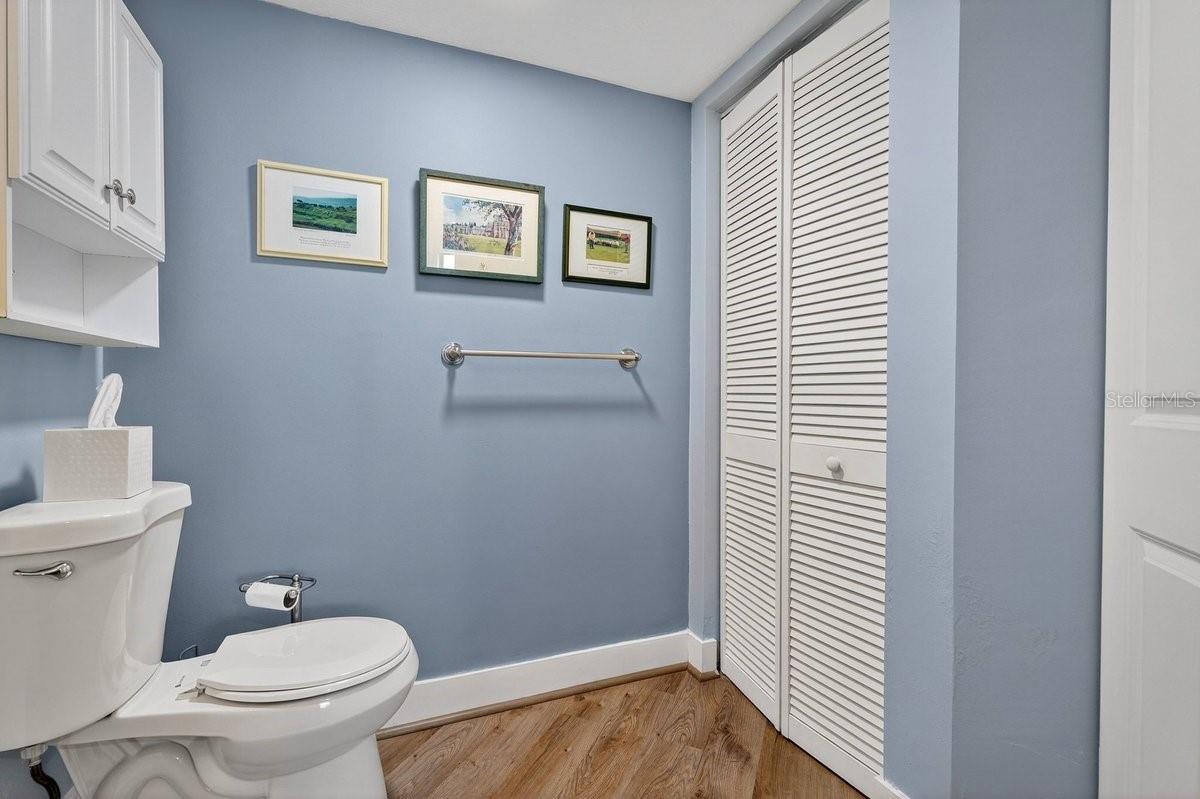 Image 29 of 46 For 3013 Atlantic Avenue 2010