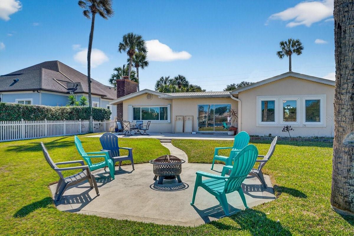 Image 2 of 40 For 450 Lambert Avenue