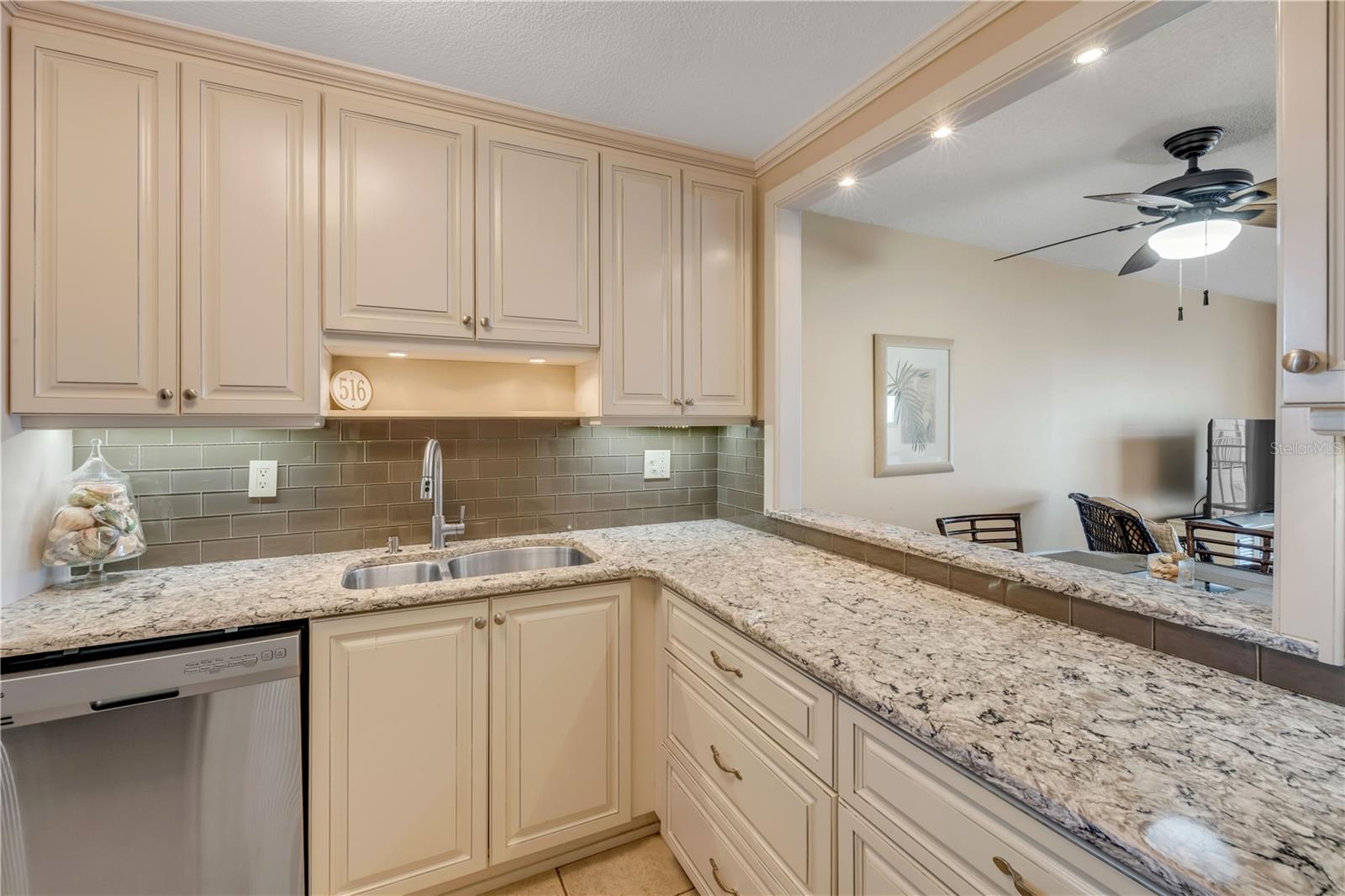 Image 2 of 30 For 4153 Atlantic Avenue 516