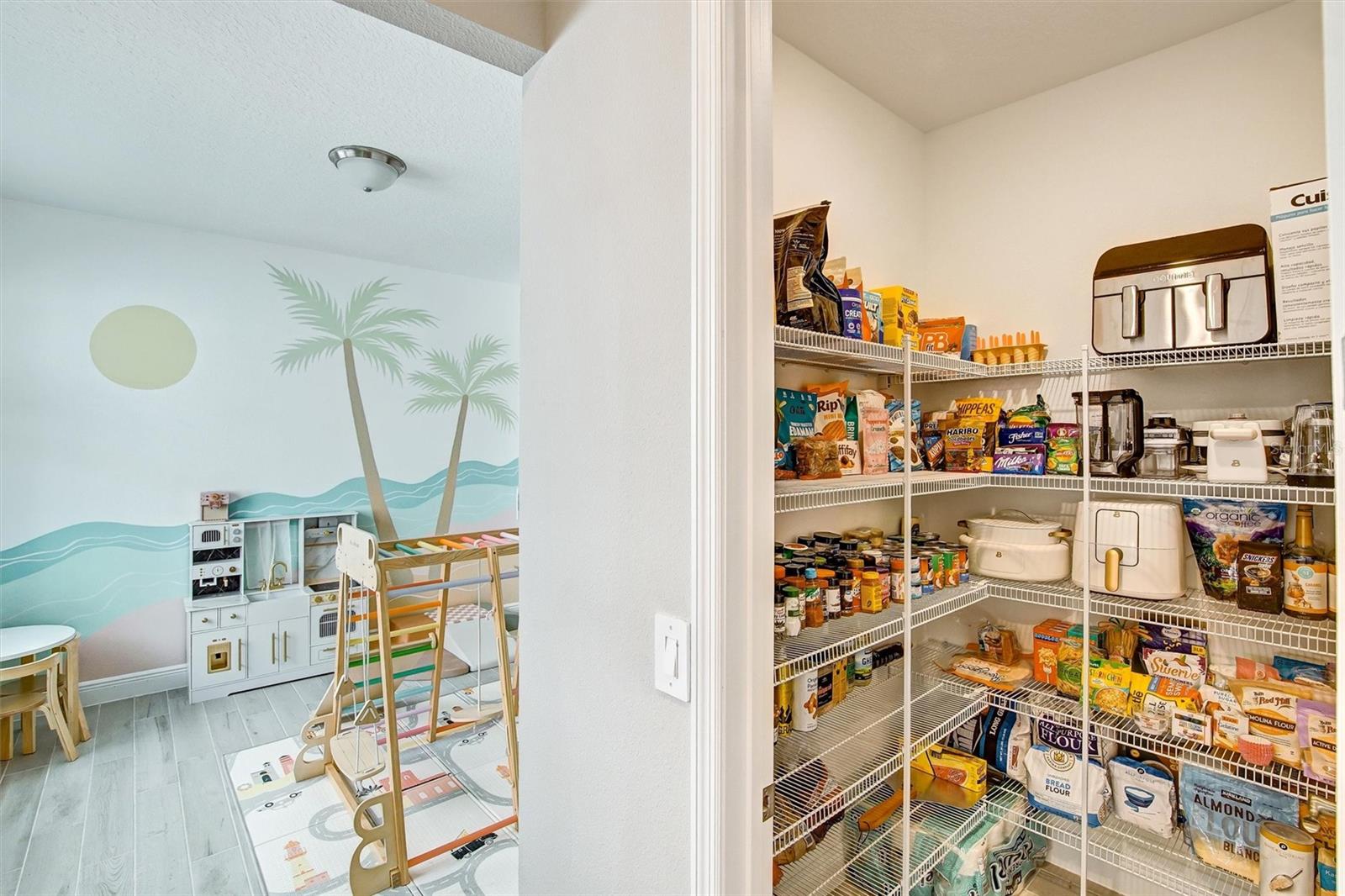 Image 10 of 31 For 2121 Divot Drive