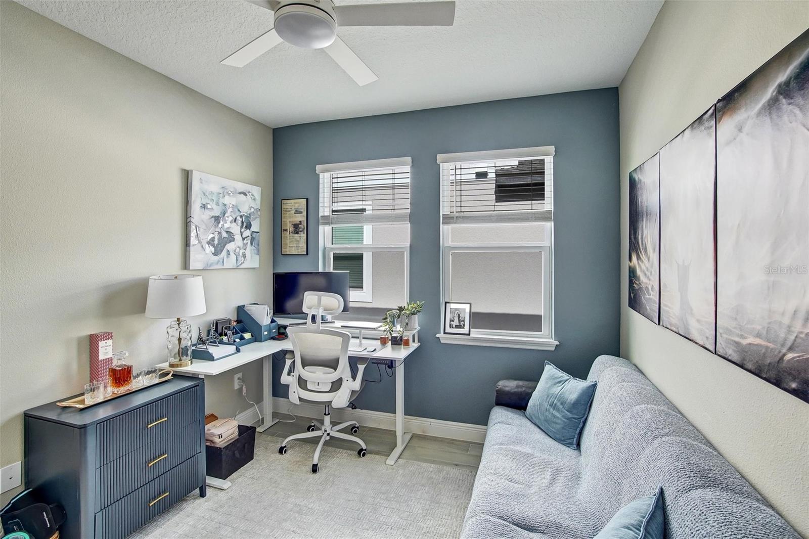 Image 26 of 31 For 2121 Divot Drive