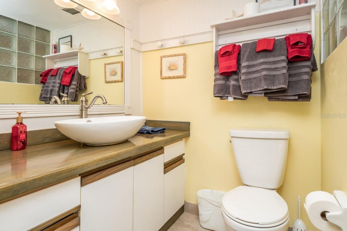 Image 19 of 43 For 5203 Atlantic Avenue 314b