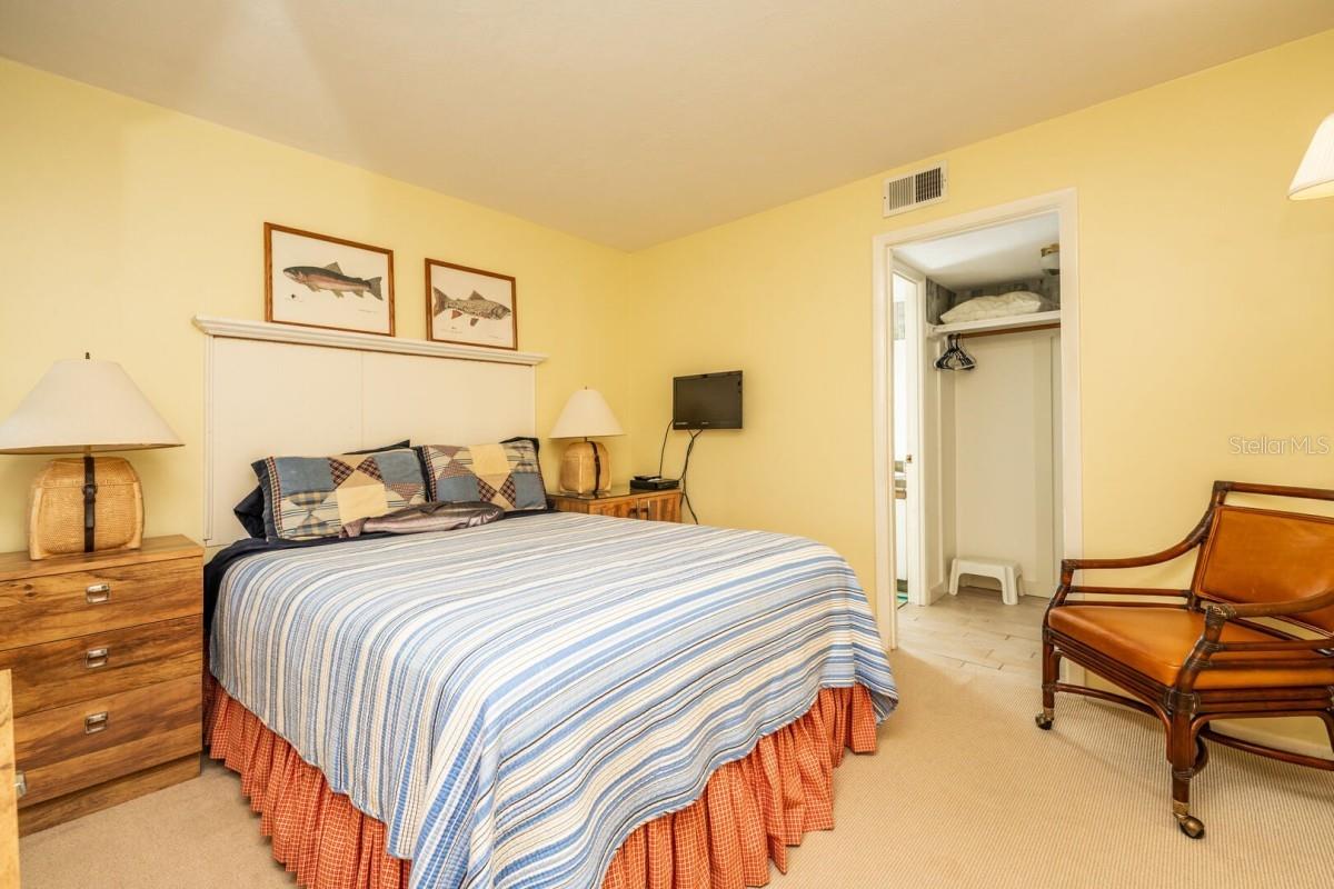 Image 25 of 43 For 5203 Atlantic Avenue 314b