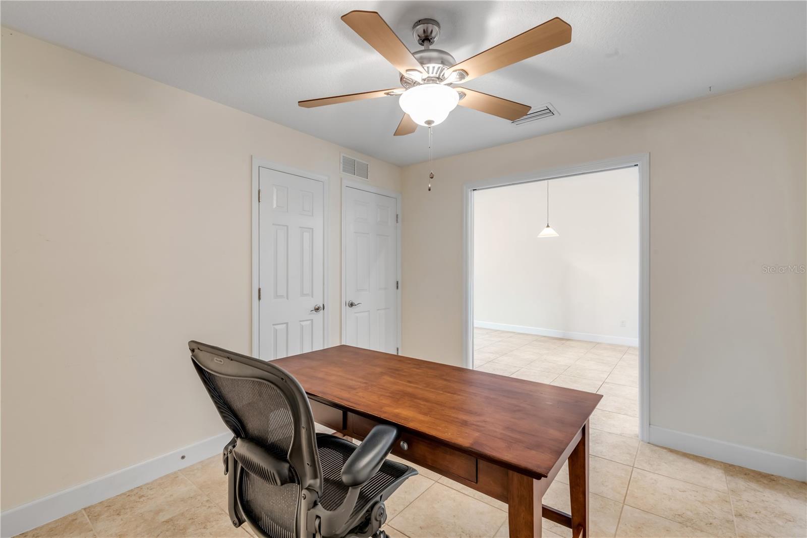 Image 17 of 29 For 2286 Hawks Cove Circle