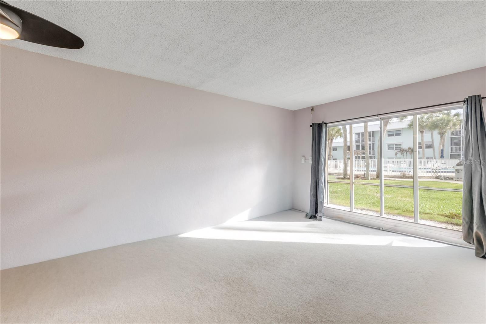 Image 10 of 39 For 325 Causeway  1030