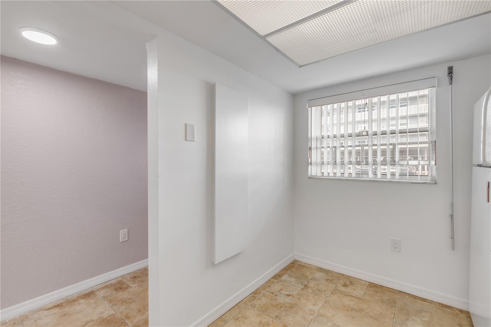 Image 16 of 39 For 325 Causeway  1030