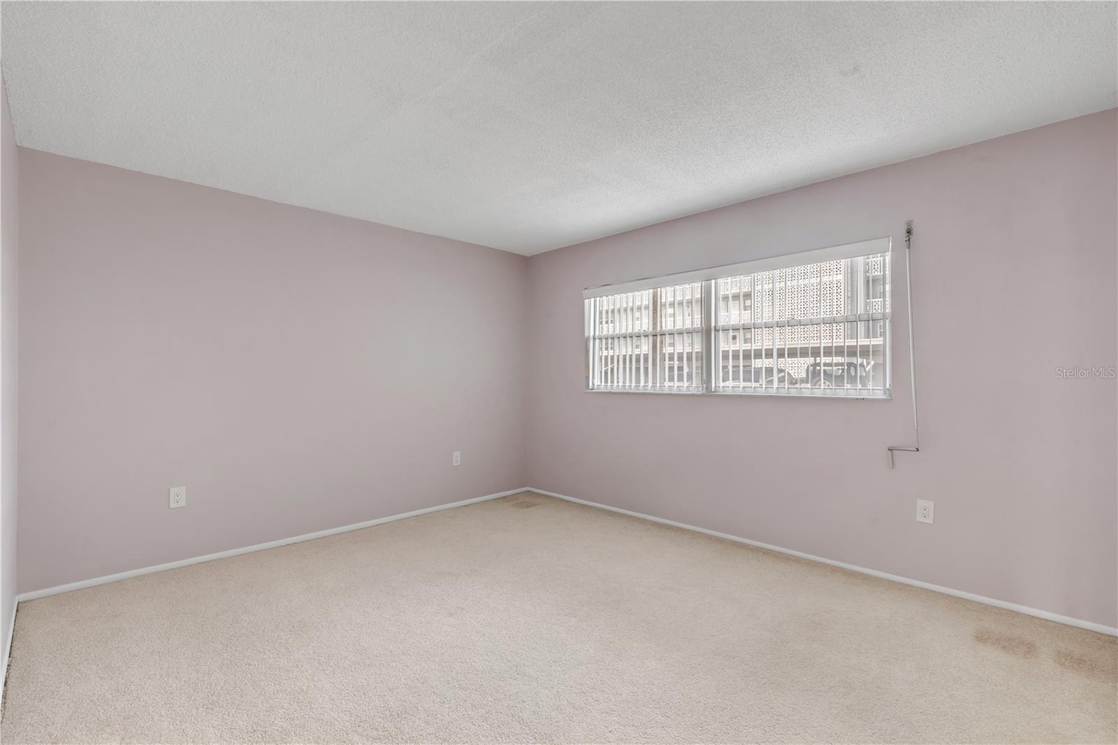 Image 18 of 39 For 325 Causeway  1030