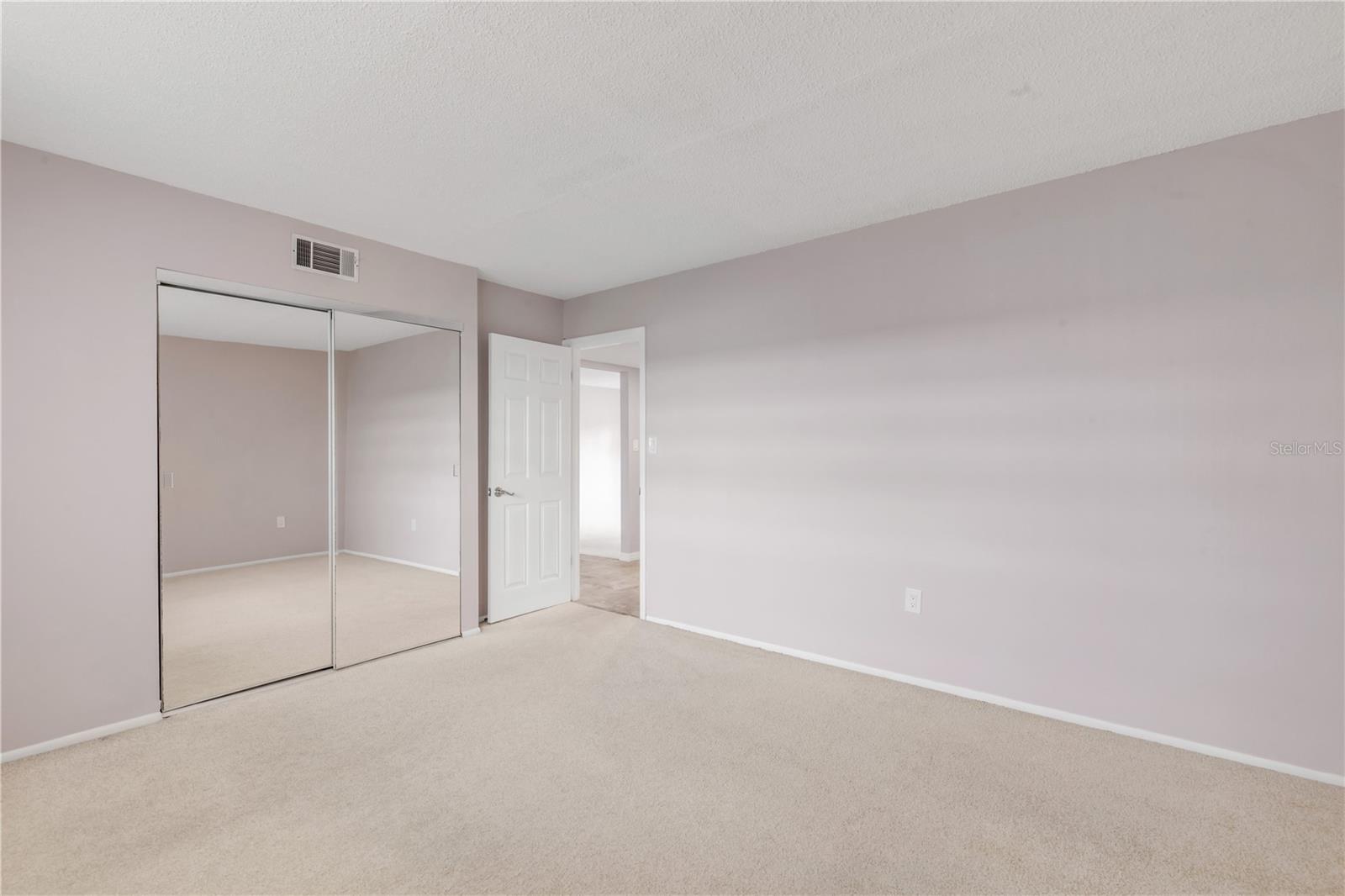 Image 20 of 39 For 325 Causeway  1030