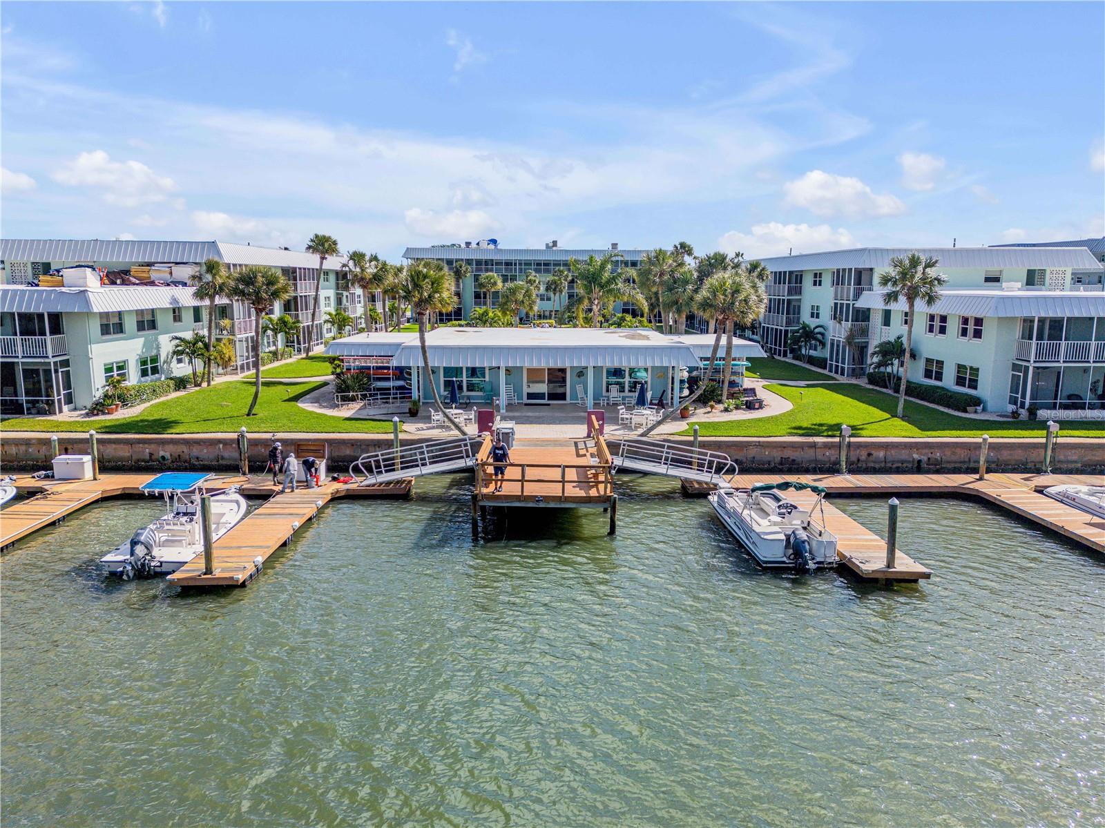 Image 34 of 39 For 325 Causeway  1030