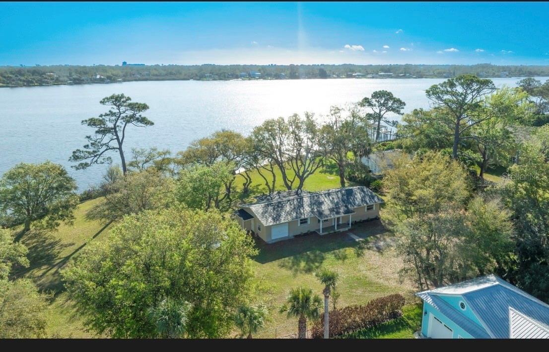 Image 2 of 15 For 2005 Bayview Drive