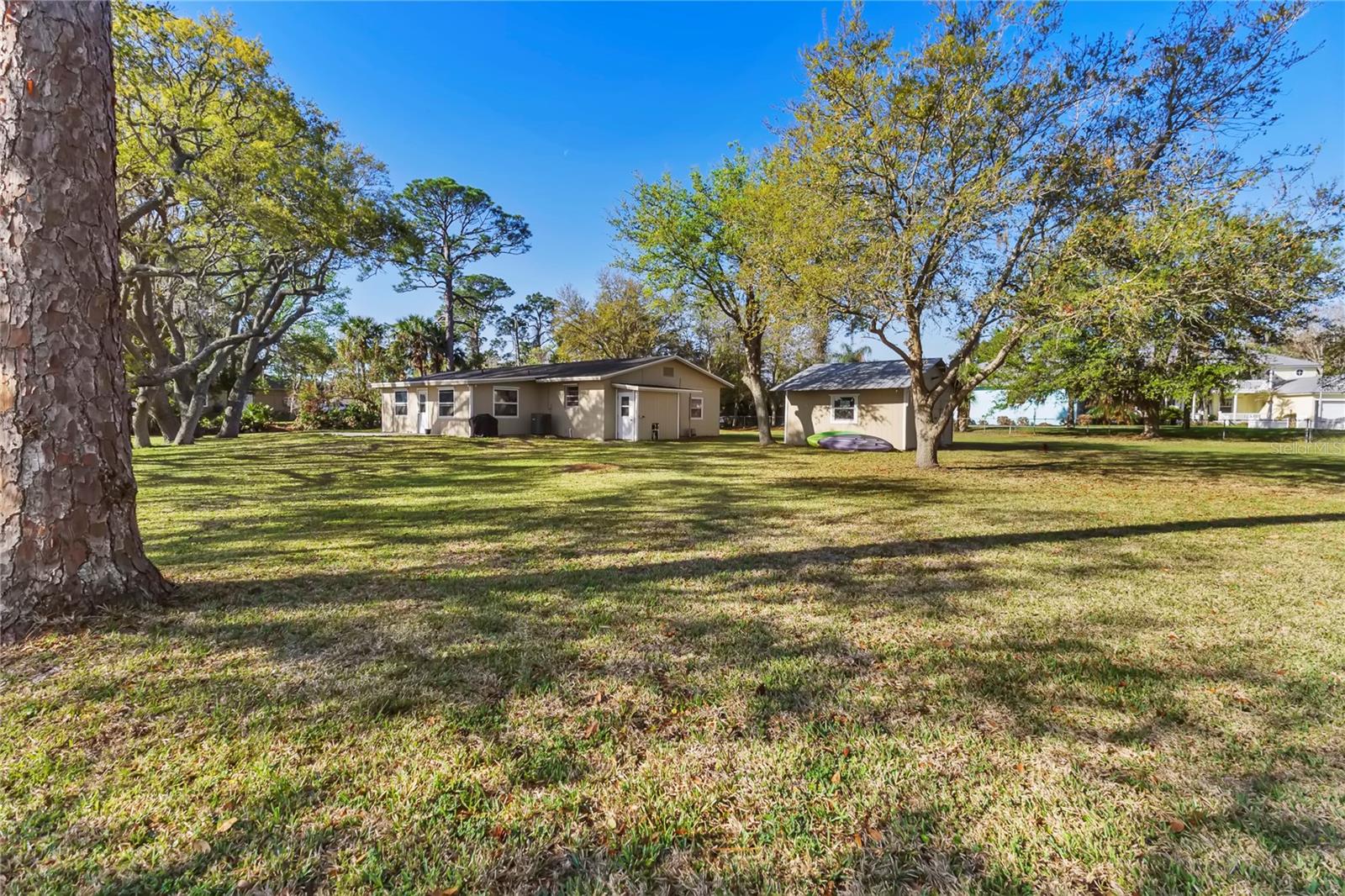 Image 5 of 15 For 2005 Bayview Drive