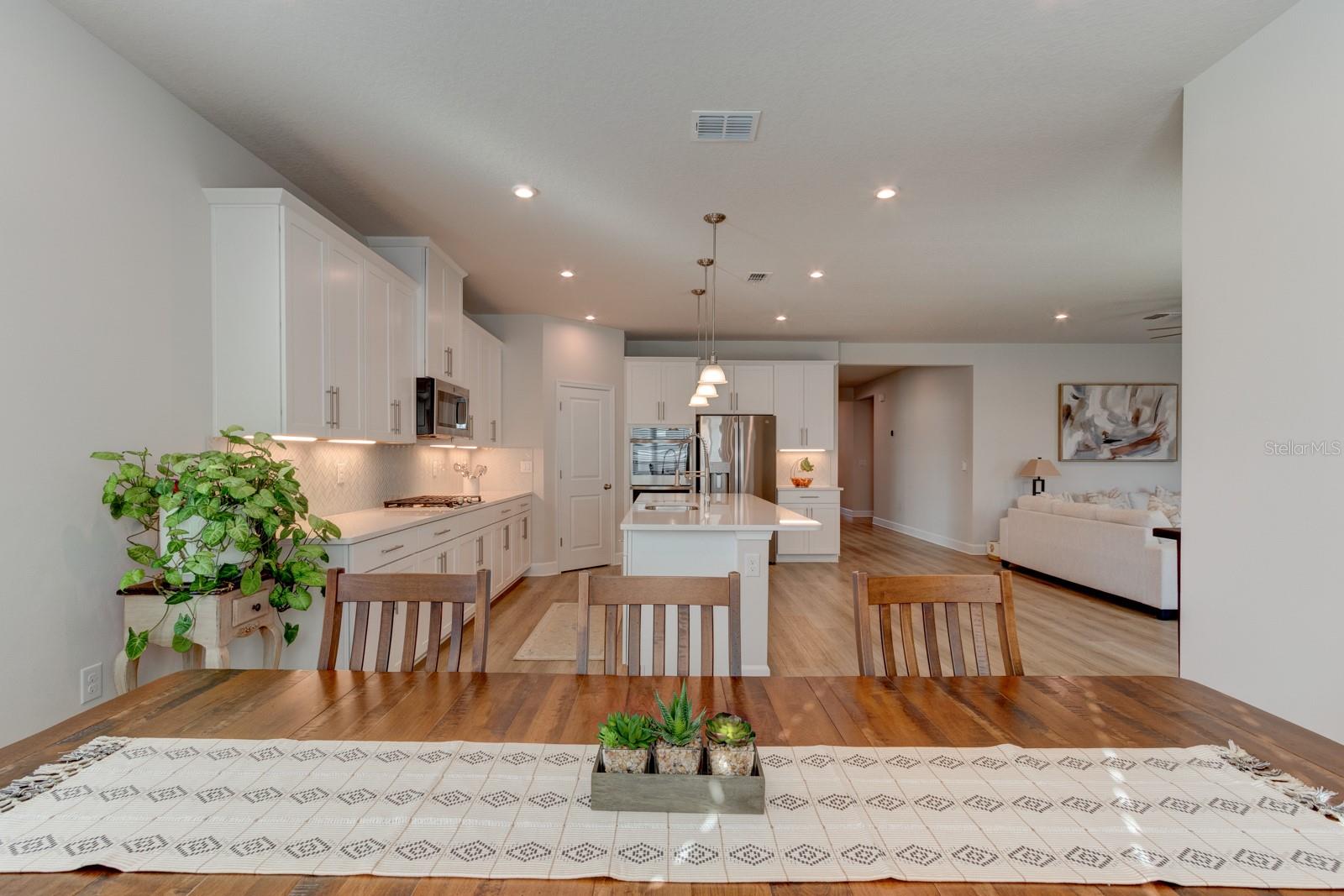 Image 14 of 47 For 705 Copper Creek Drive