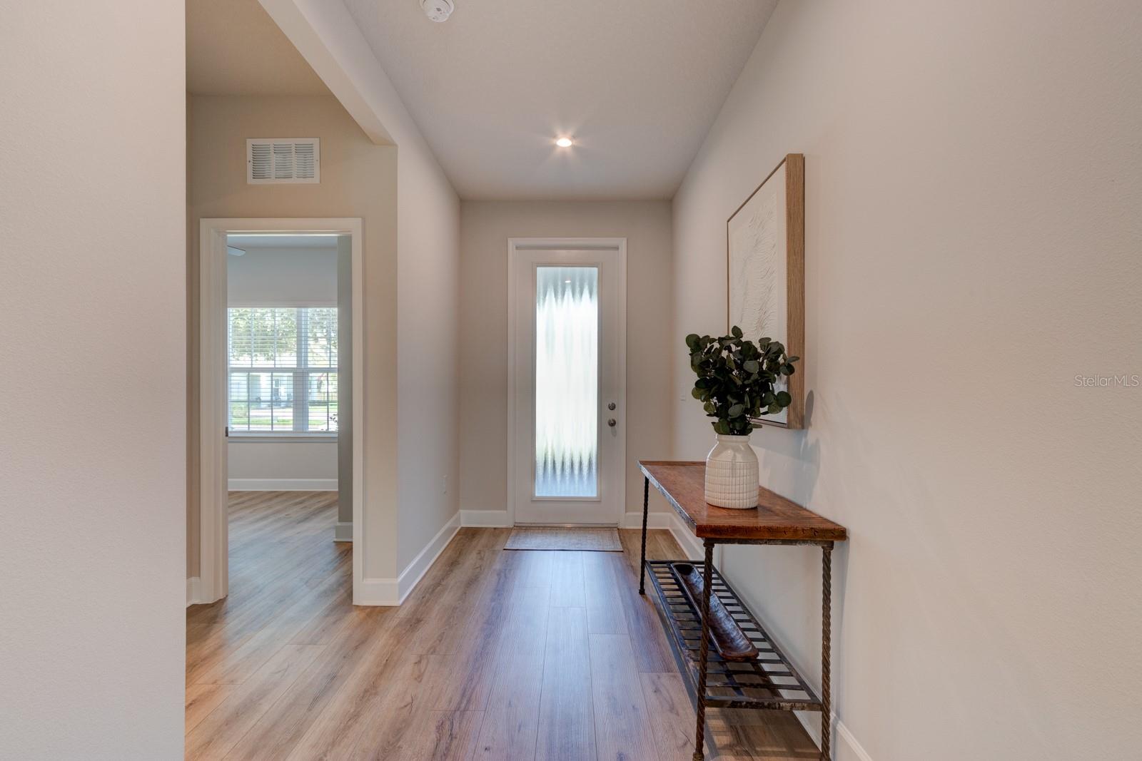 Image 4 of 47 For 705 Copper Creek Drive