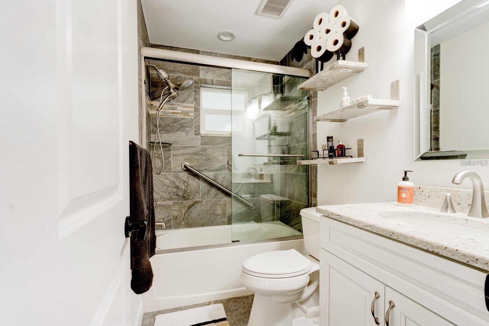 Image 18 of 24 For 144 Ellison Avenue