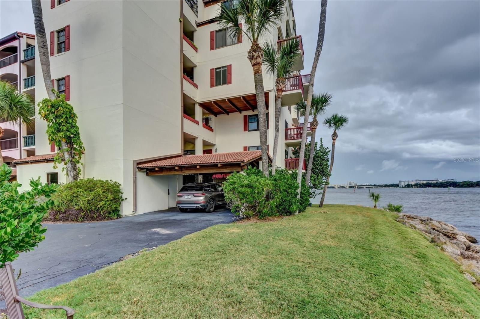 Image 10 of 67 For 746 Marina Point Drive 7460