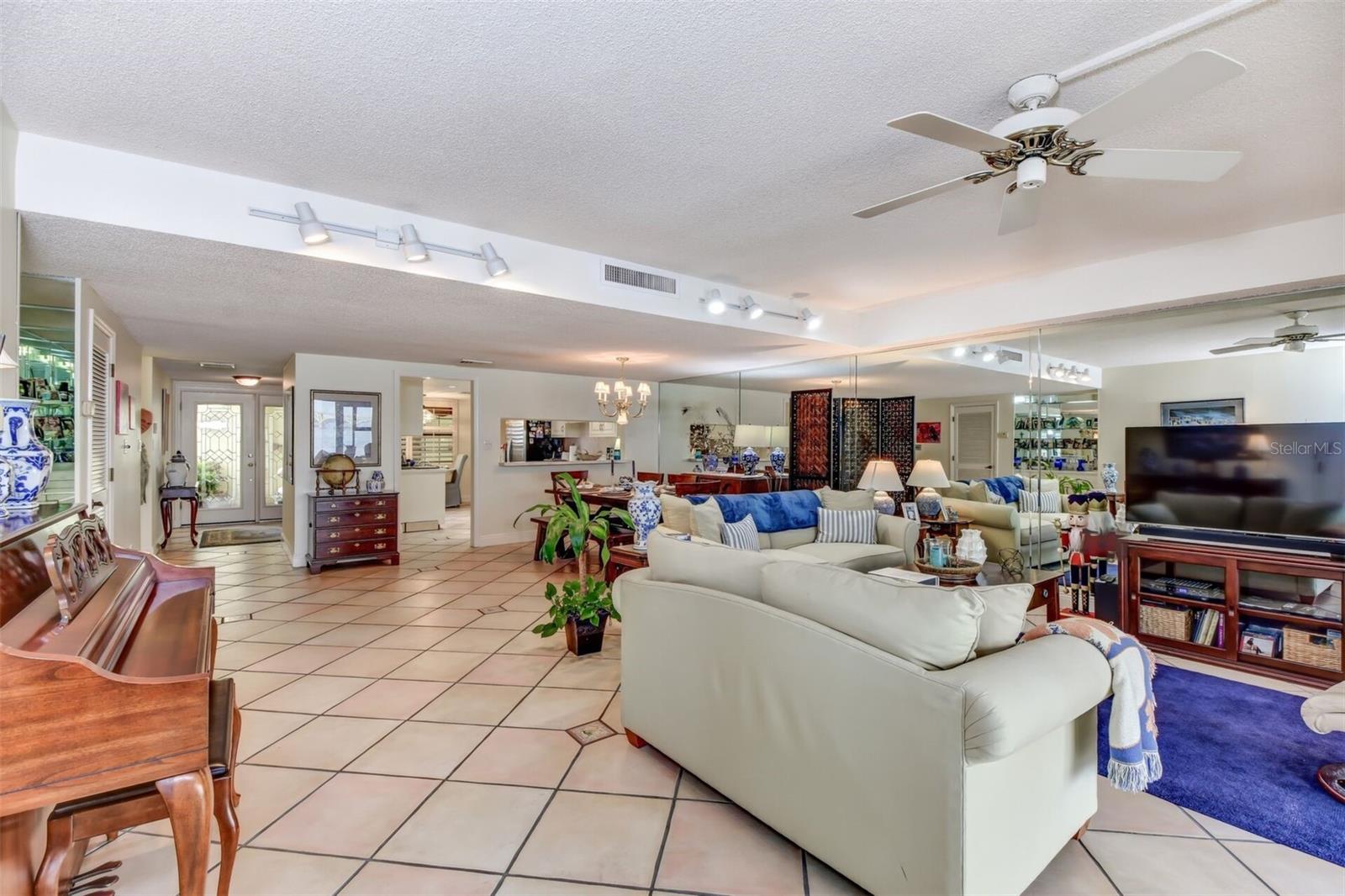 Image 37 of 67 For 746 Marina Point Drive 7460