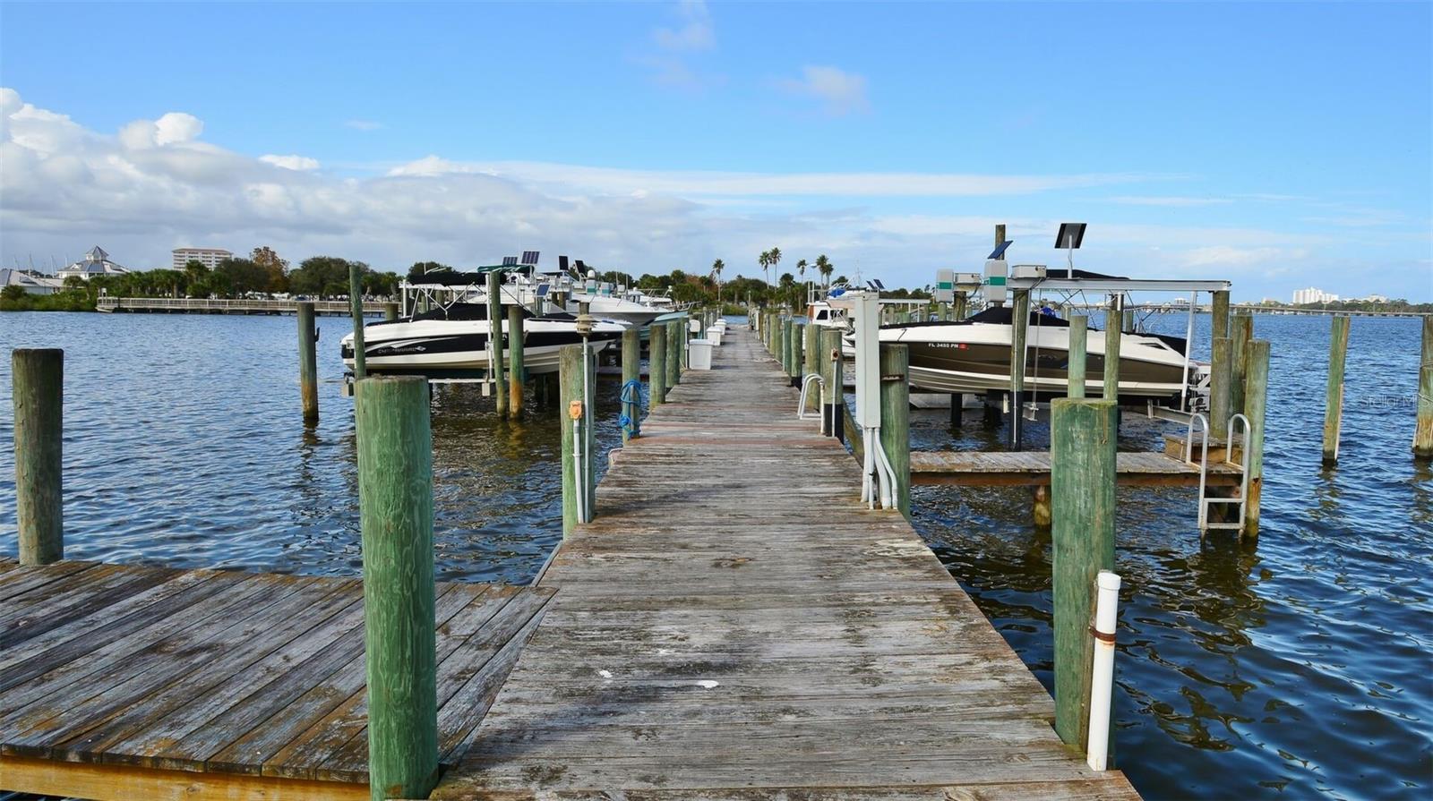 Image 4 of 67 For 746 Marina Point Drive 7460