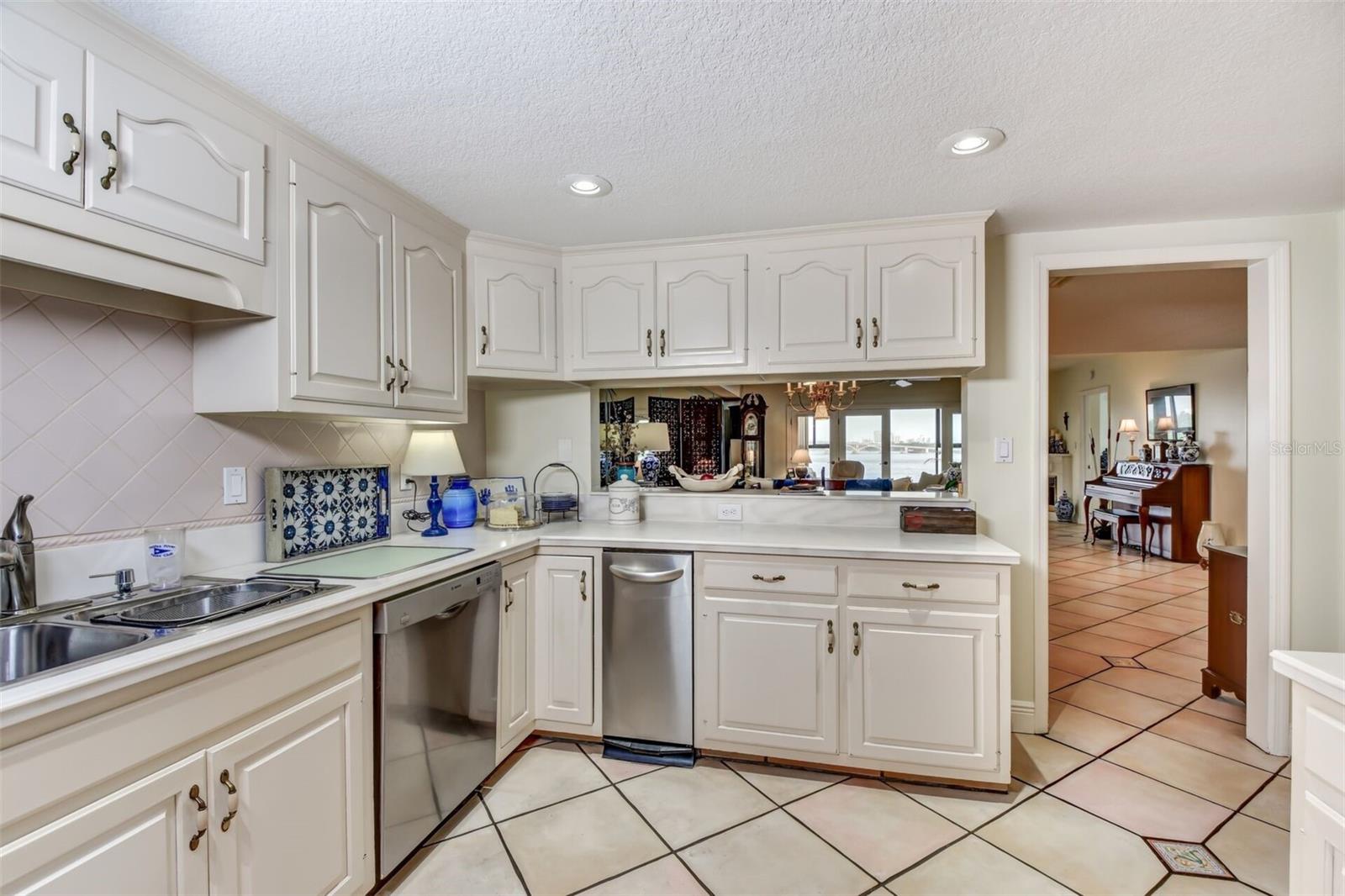 Image 47 of 67 For 746 Marina Point Drive 7460