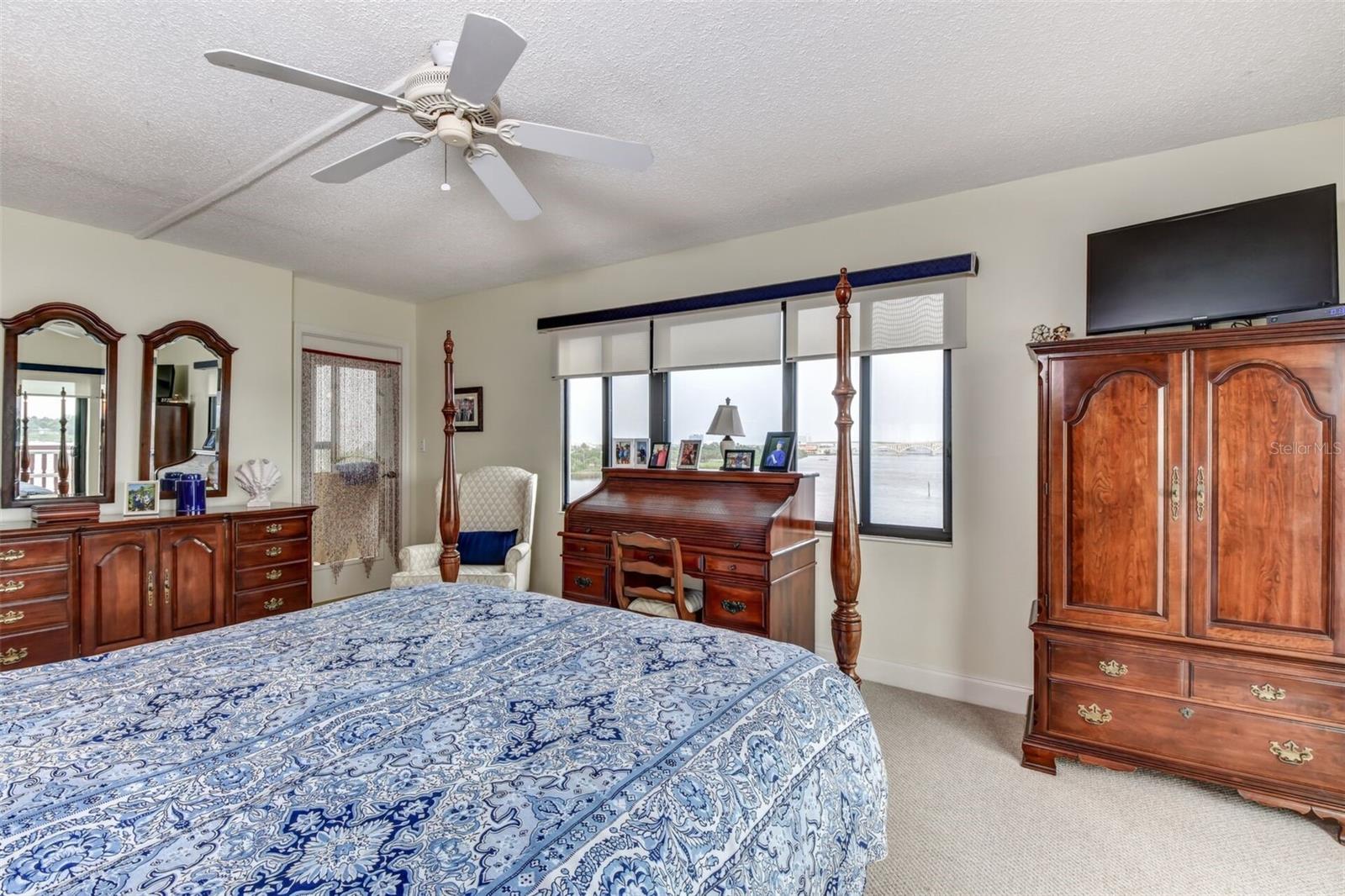 Image 54 of 67 For 746 Marina Point Drive 7460