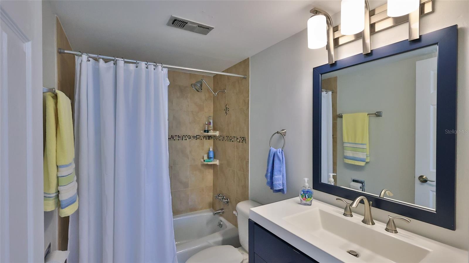 Image 17 of 27 For 2625 Atlantic Avenue 7sw