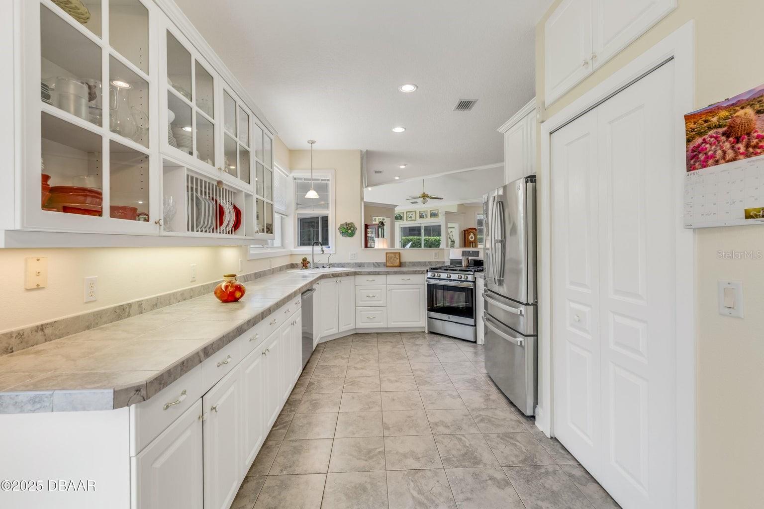 Image 5 of 72 For 203 Prestwick Drive