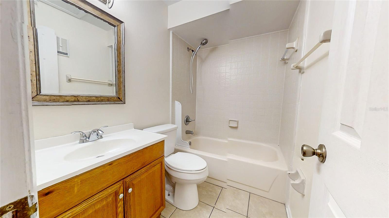 Image 14 of 22 For 417 Banana Cay Drive J