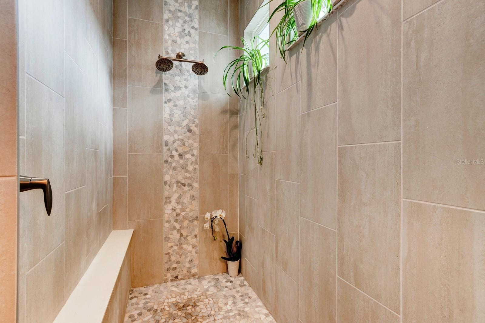 Image 19 of 36 For 1508 Saxon Drive