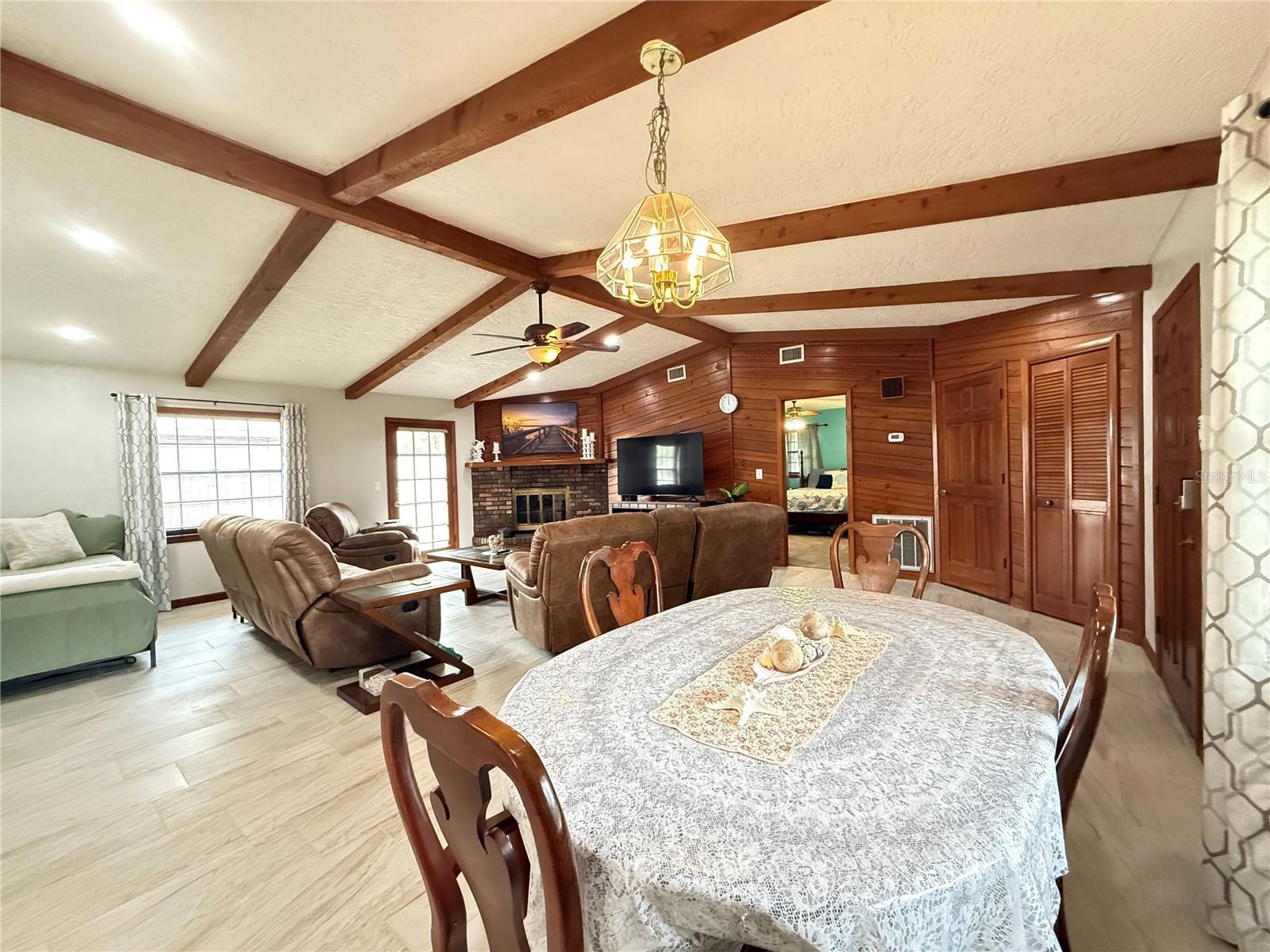 Image 10 of 29 For 2331 Juniper Drive