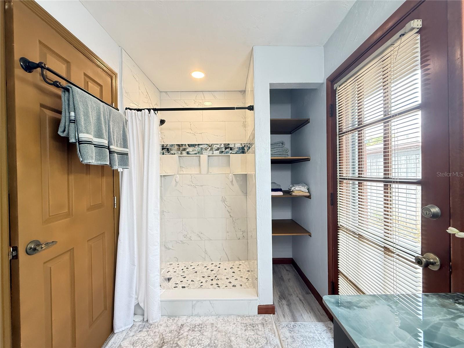 Image 19 of 29 For 2331 Juniper Drive