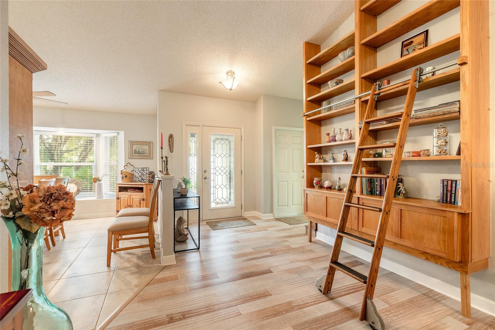 Image 10 of 51 For 5919 Aruna Drive