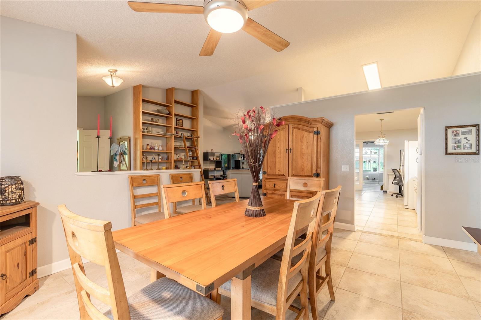 Image 18 of 51 For 5919 Aruna Drive