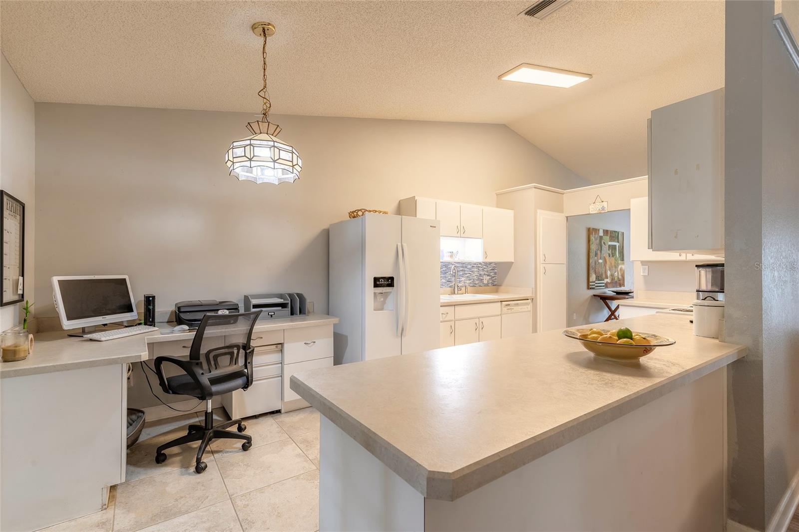 Image 20 of 51 For 5919 Aruna Drive