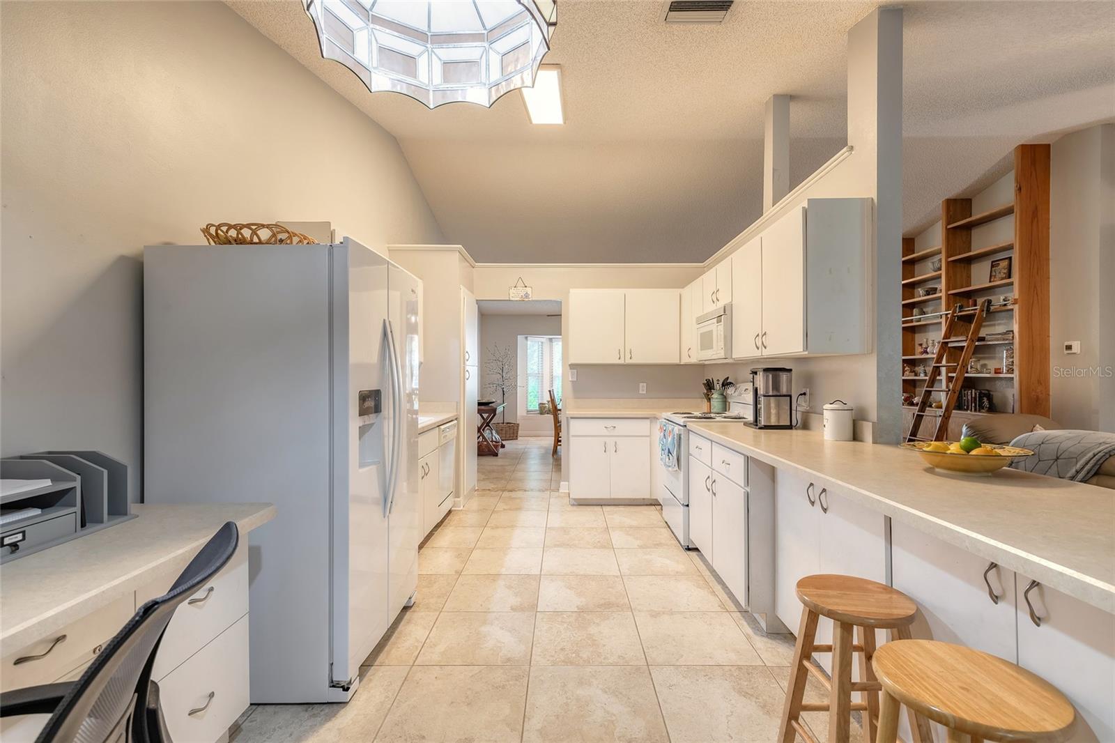 Image 21 of 51 For 5919 Aruna Drive