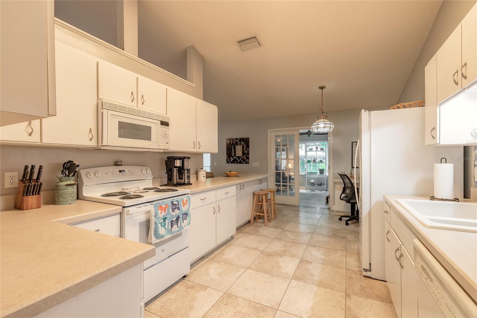 Image 22 of 51 For 5919 Aruna Drive