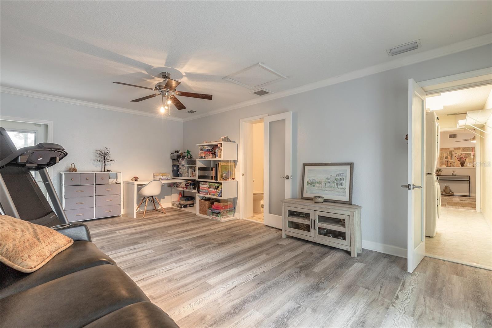 Image 31 of 51 For 5919 Aruna Drive