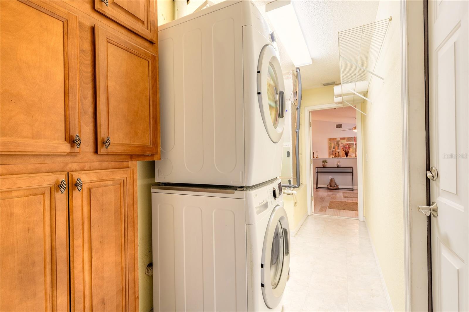 Image 40 of 51 For 5919 Aruna Drive