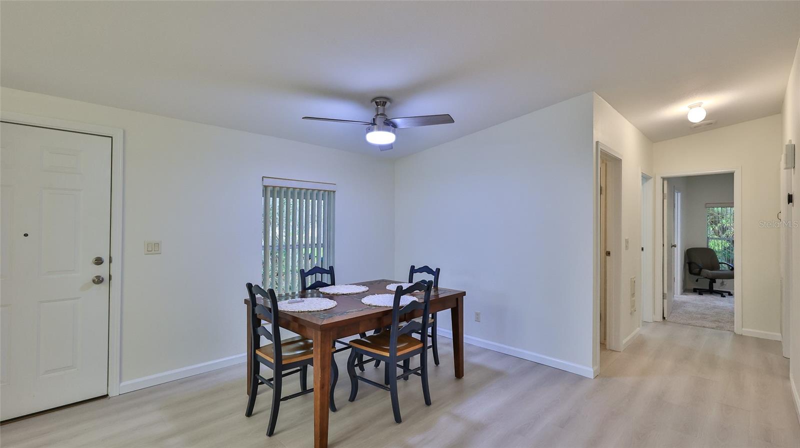 Image 10 of 48 For 308 Oyster Reef Court